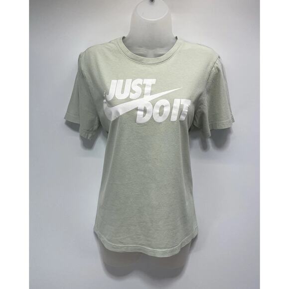 Nike Women's Essential Tee Green Small - Sportswear Top - Picture 1 of 6
